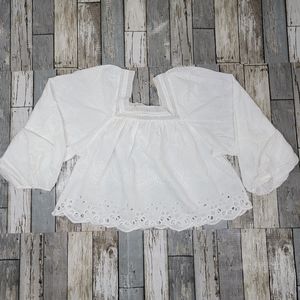 Universal Thread Women’s Long Sleeve Eyelet Blouse WHITE ,size. S, NWT. #C-K11.